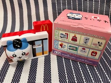 第1弾のおもちゃ「ハチワレのマクドナルドカレンダー」